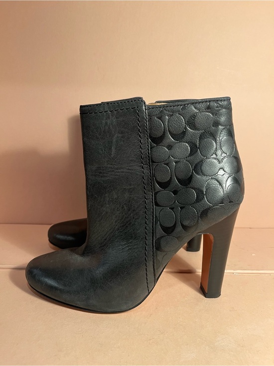 Coach Shoes - COACH  Women's High-Heel Ankle Boot - Designer Style size 7 🎩
